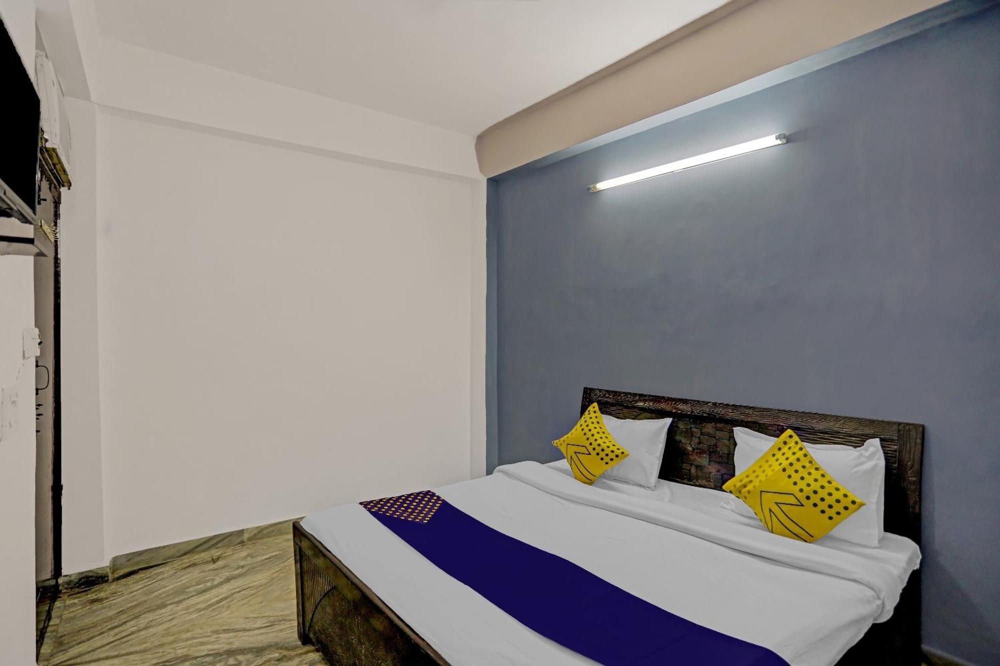 Spot On Raj Hotel Vip Near Worlds Of Wonder Kalkaji Devi Ngoại thất bức ảnh